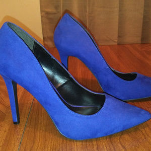 4 Pairs Of High Heels_ All For One price of $40
